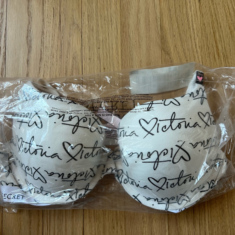 Victoria's Secret Push- Up Bra Size 36b
